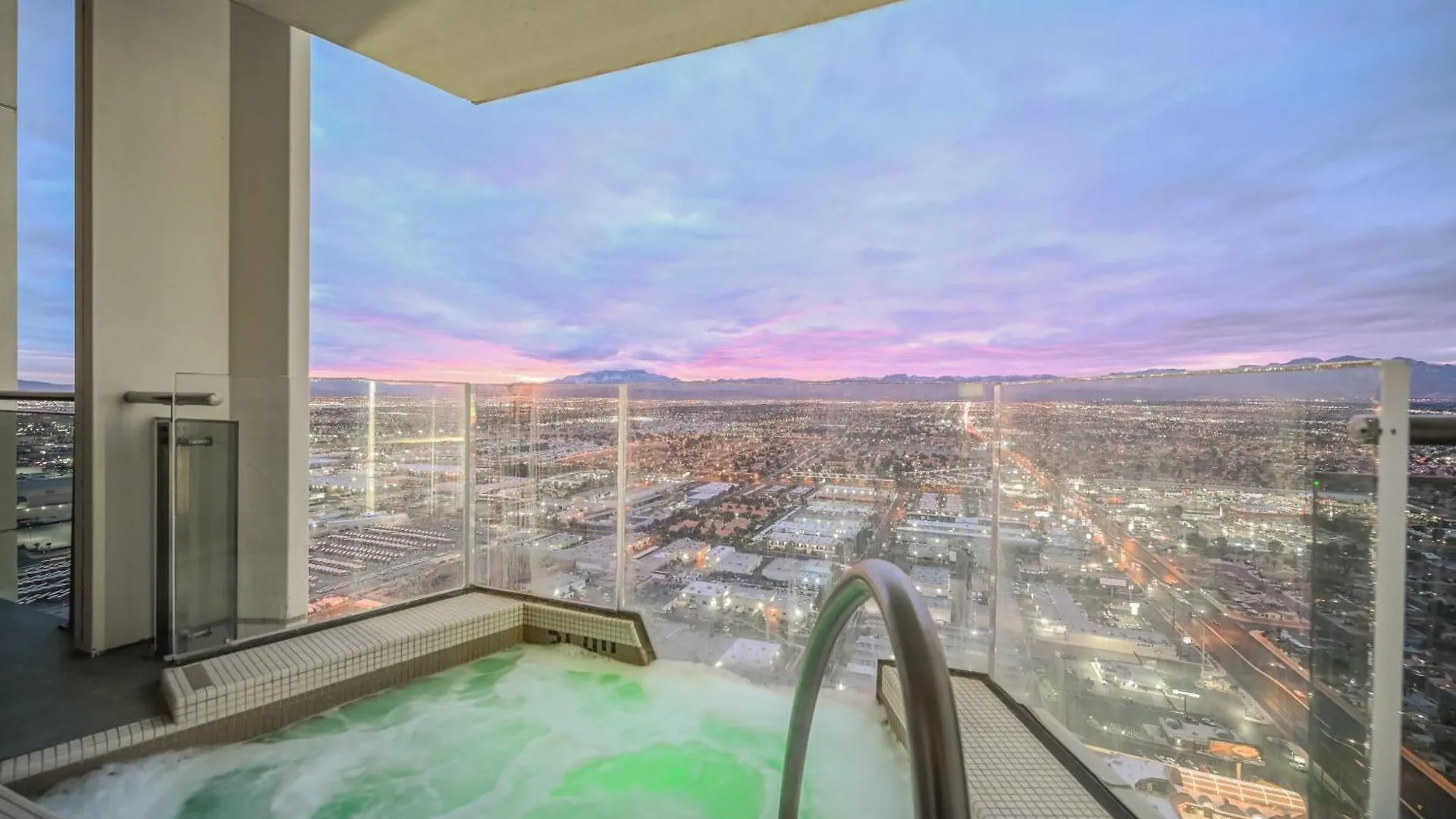 Romance Phenthouse At Palms Place Las Vegas
